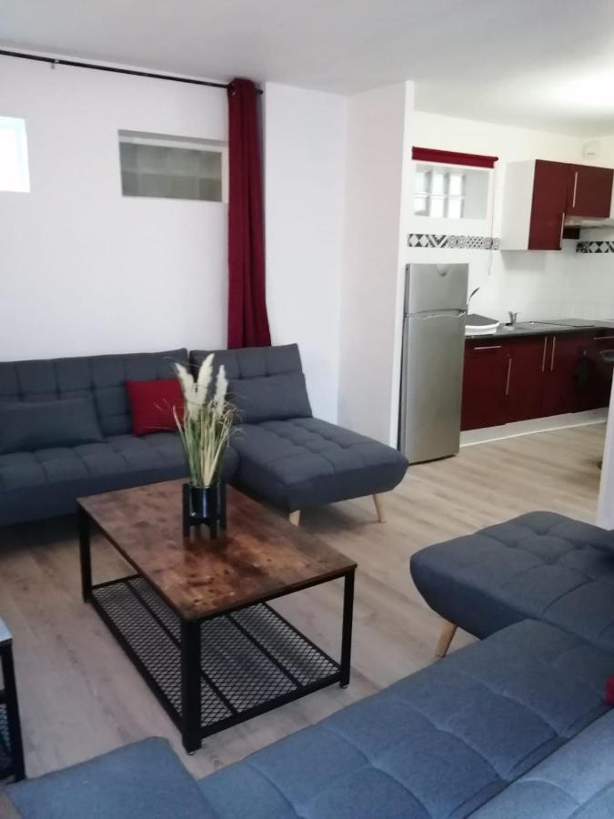 Appatement T3 Meuble A Neuf Daire Puvatya Dış mekan fotoğraf