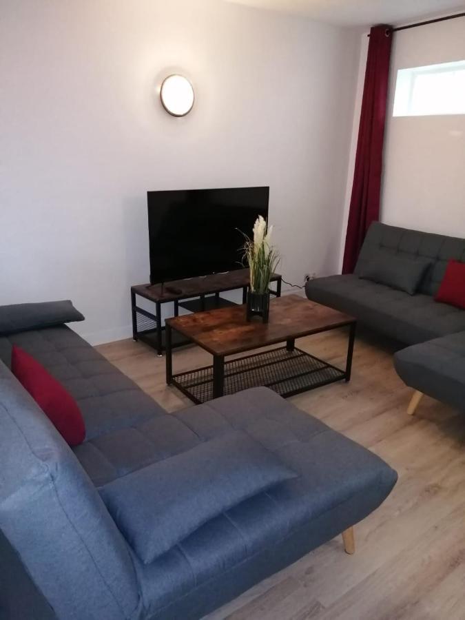 Appatement T3 Meuble A Neuf Daire Puvatya Dış mekan fotoğraf