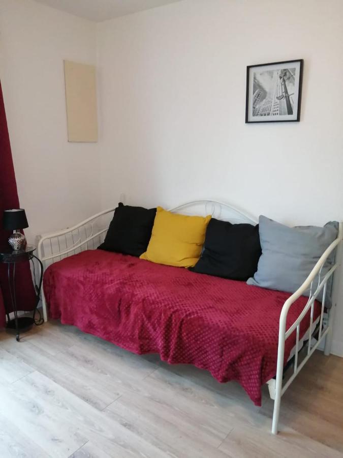 Appatement T3 Meuble A Neuf Daire Puvatya Dış mekan fotoğraf